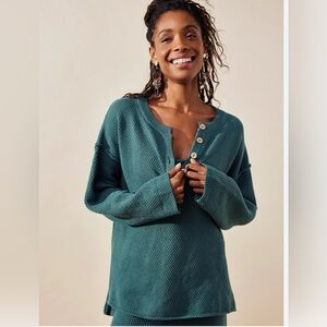 FREE PEOPLE Hailee Beach in Cedar Frog !